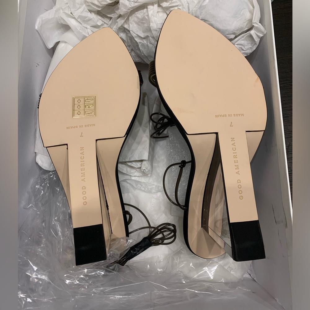Good American Ankle Strap Wedge Sandal - Picture 4 of 4